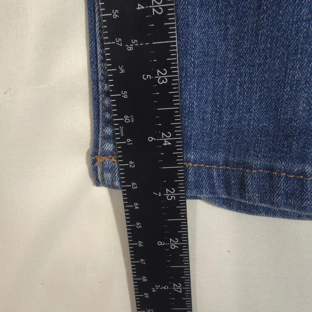 Duluth Trading Co Womens Size 12 x 29 Bootcut Jeans Medium Wash Stretch Denim - Picture 7 of 7